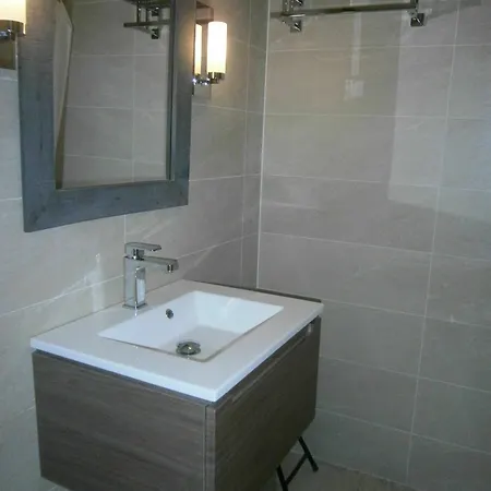 Apartment Congress *
