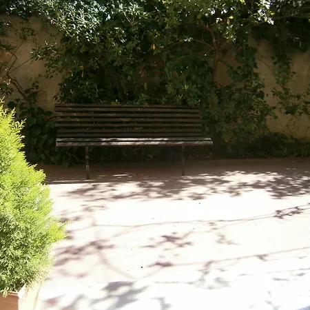 Apartment Congress *